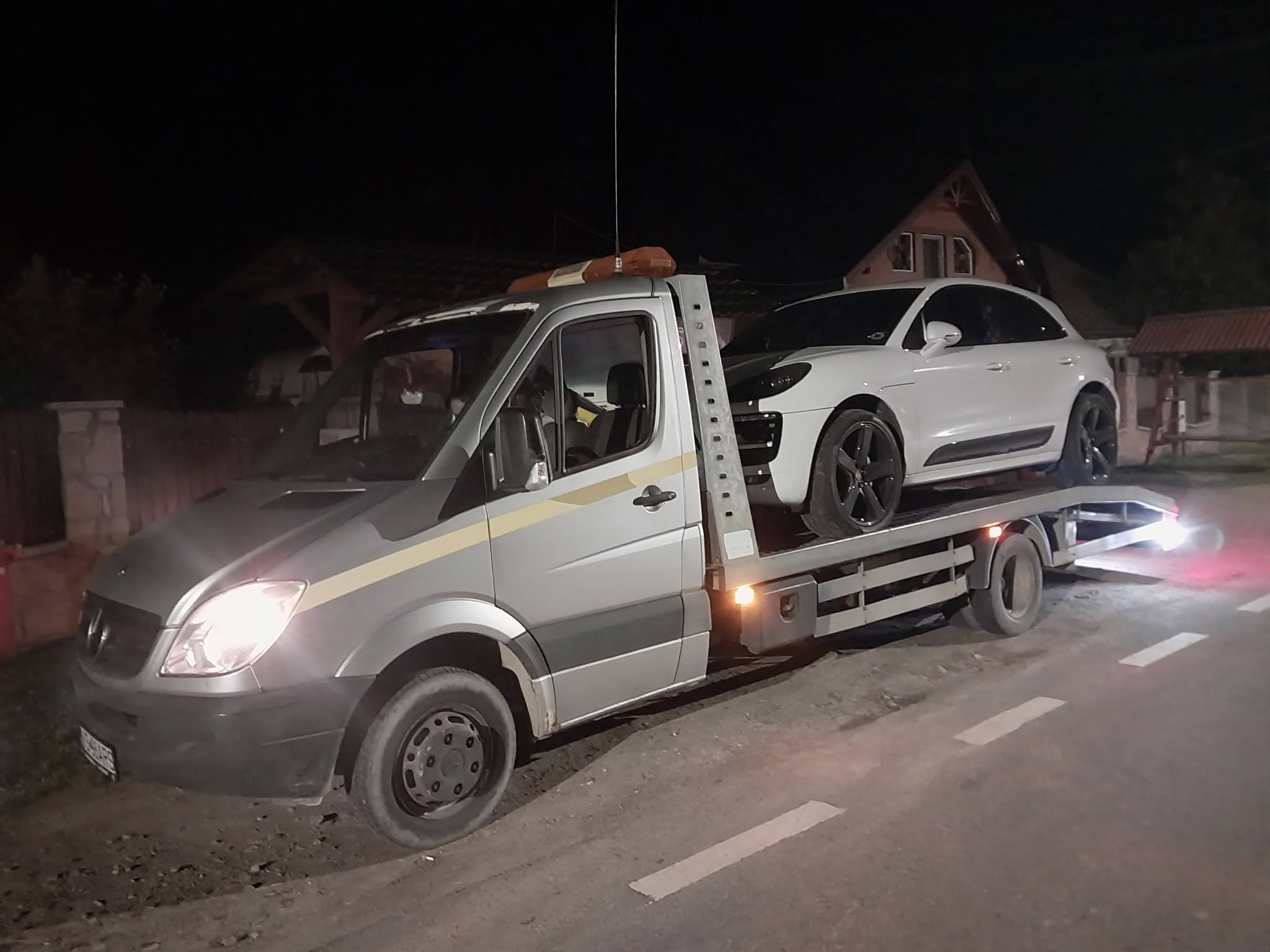 Tractări auto și transport vehicule 24 din 24 în Bârlad